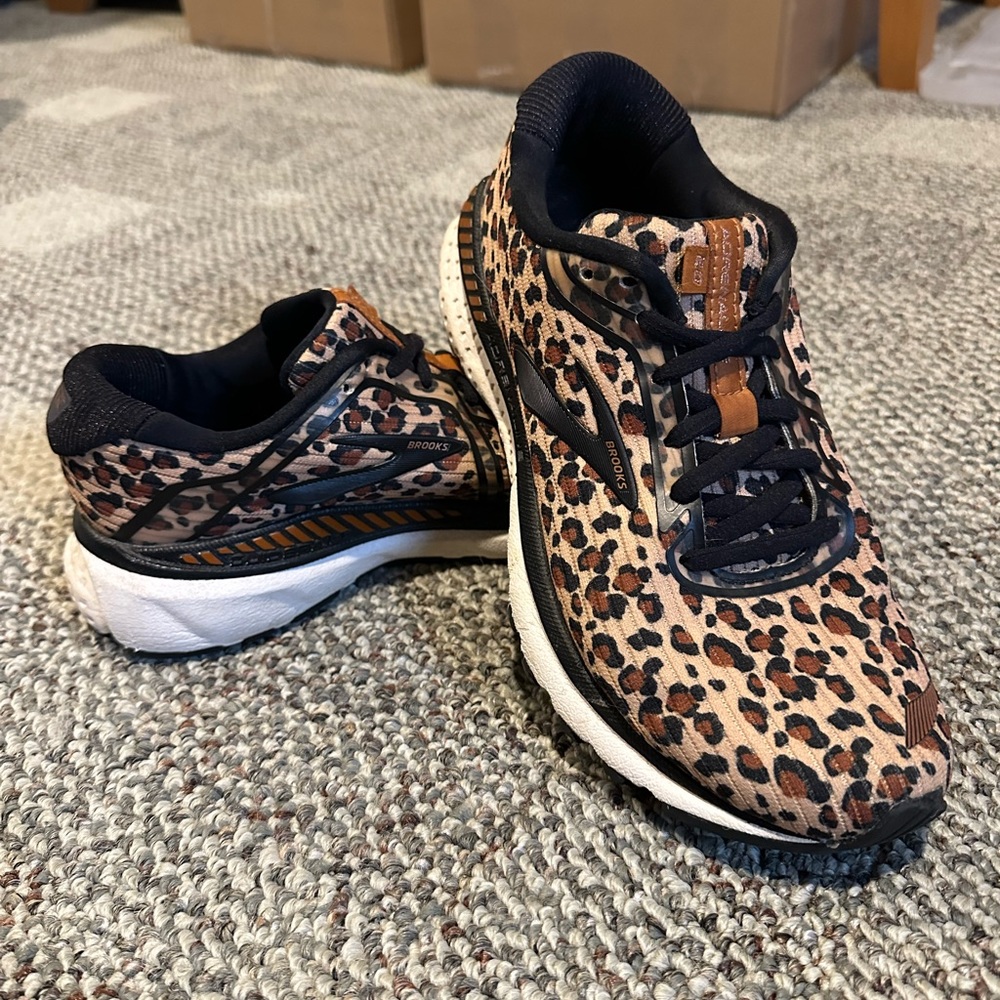 COPY - Brook’s Adrenaline 20 Run Wild